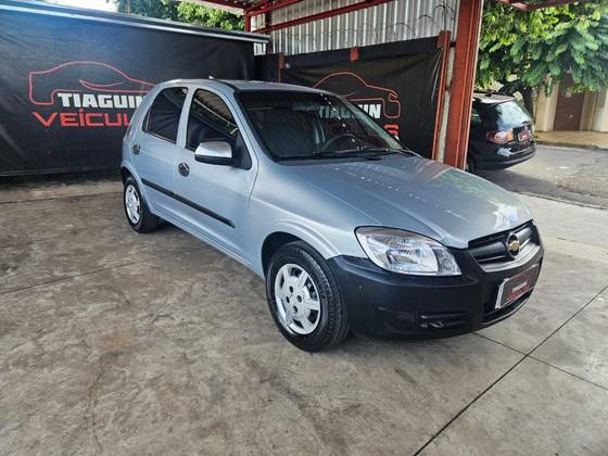 CHEVROLET CELTA 1.0 MPFI LIFE 8V FLEX 4P MANUAL CHEVROLET CELTA 1.0 MPFI LIFE 8V FLEX 4P MANUAL